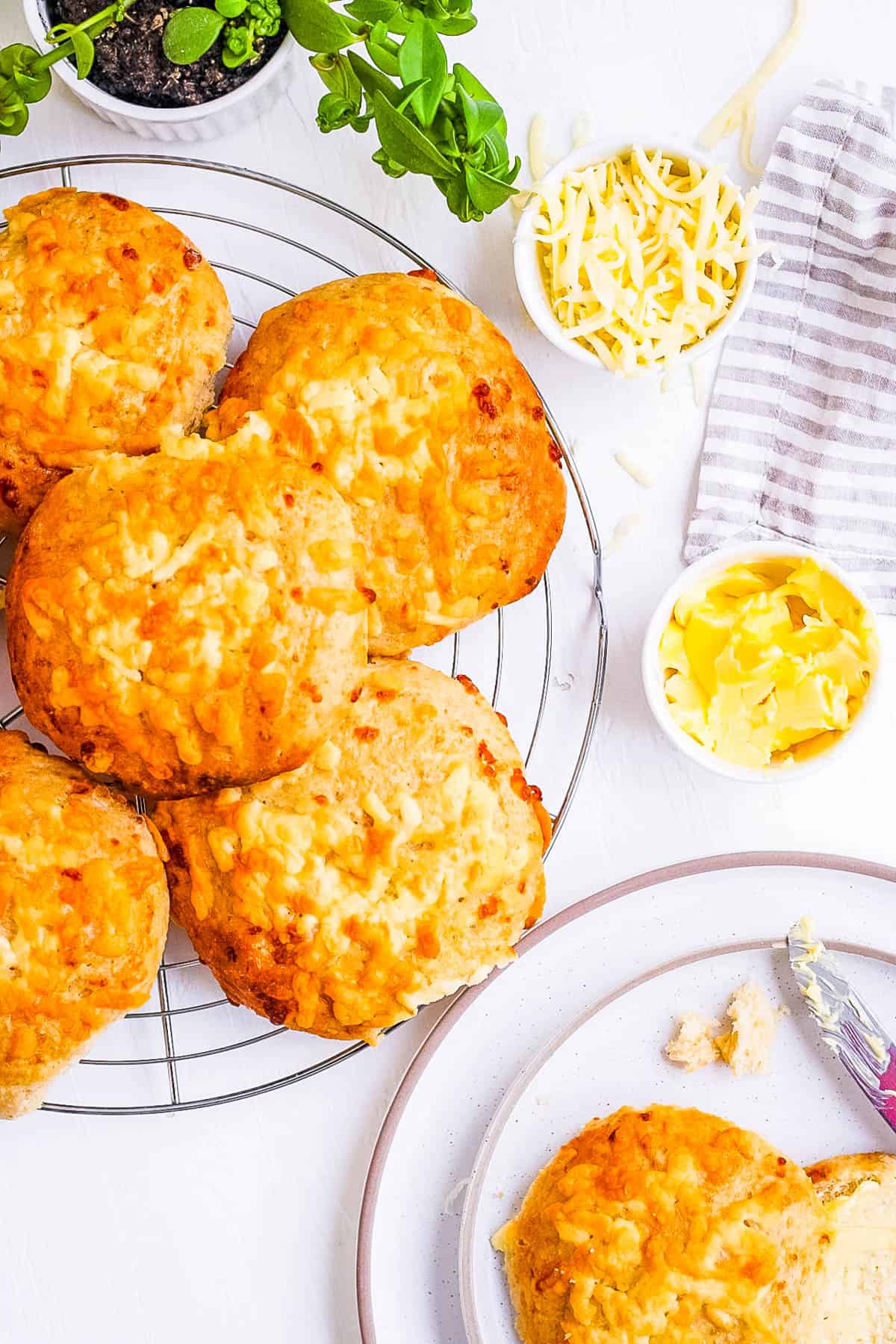 Easy Homemade Cheese Buns: Soft, Gooey & Beginner-Friendly